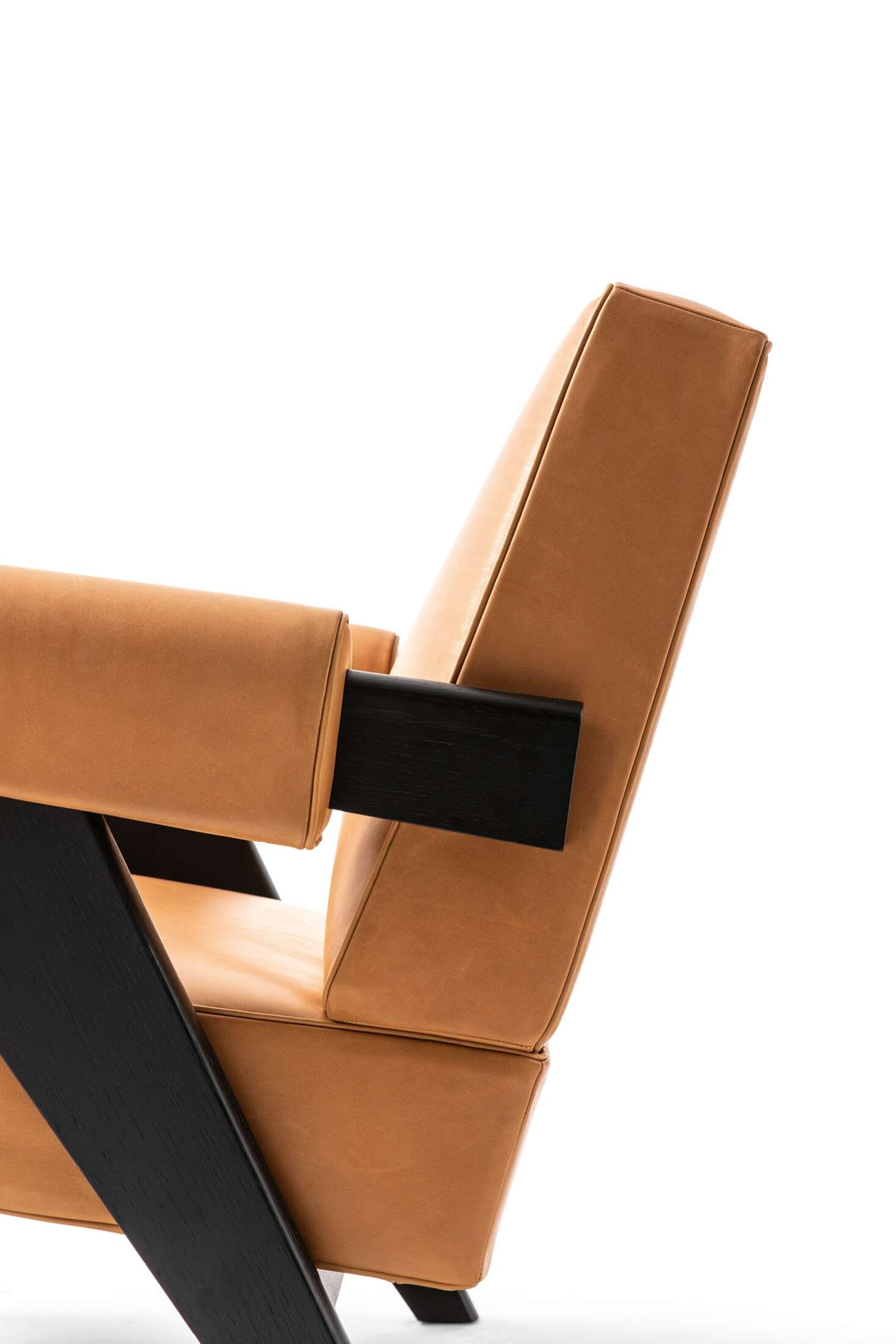 053 Capitol Complex Armchair Fauteuil Cassina | CASSINA 053